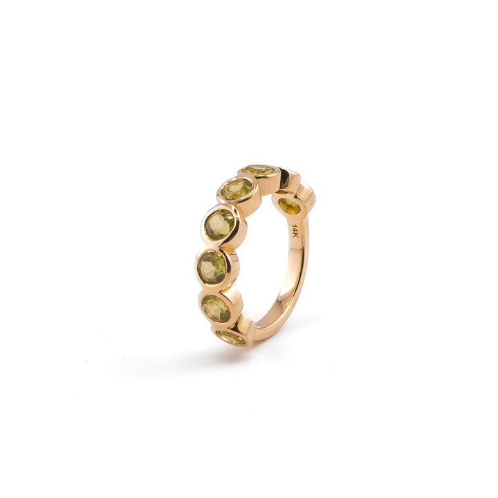 Round Bezel Peridot Ring